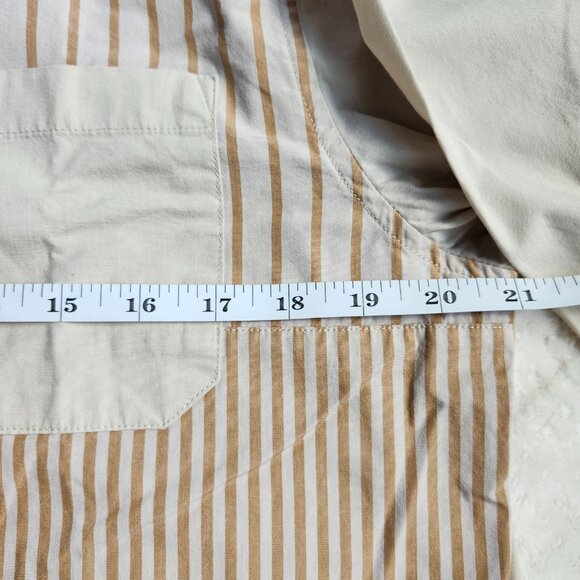 Button-Up Shirt  Size M  100% Cotton - Picture 5 of 6